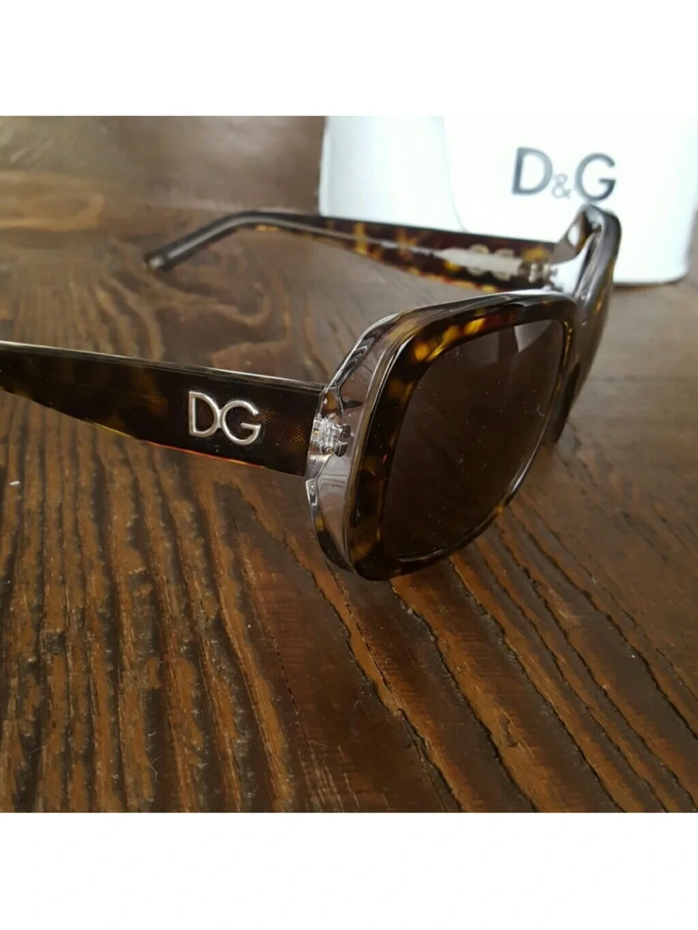 Dolce & Gabbana gorgeous classic